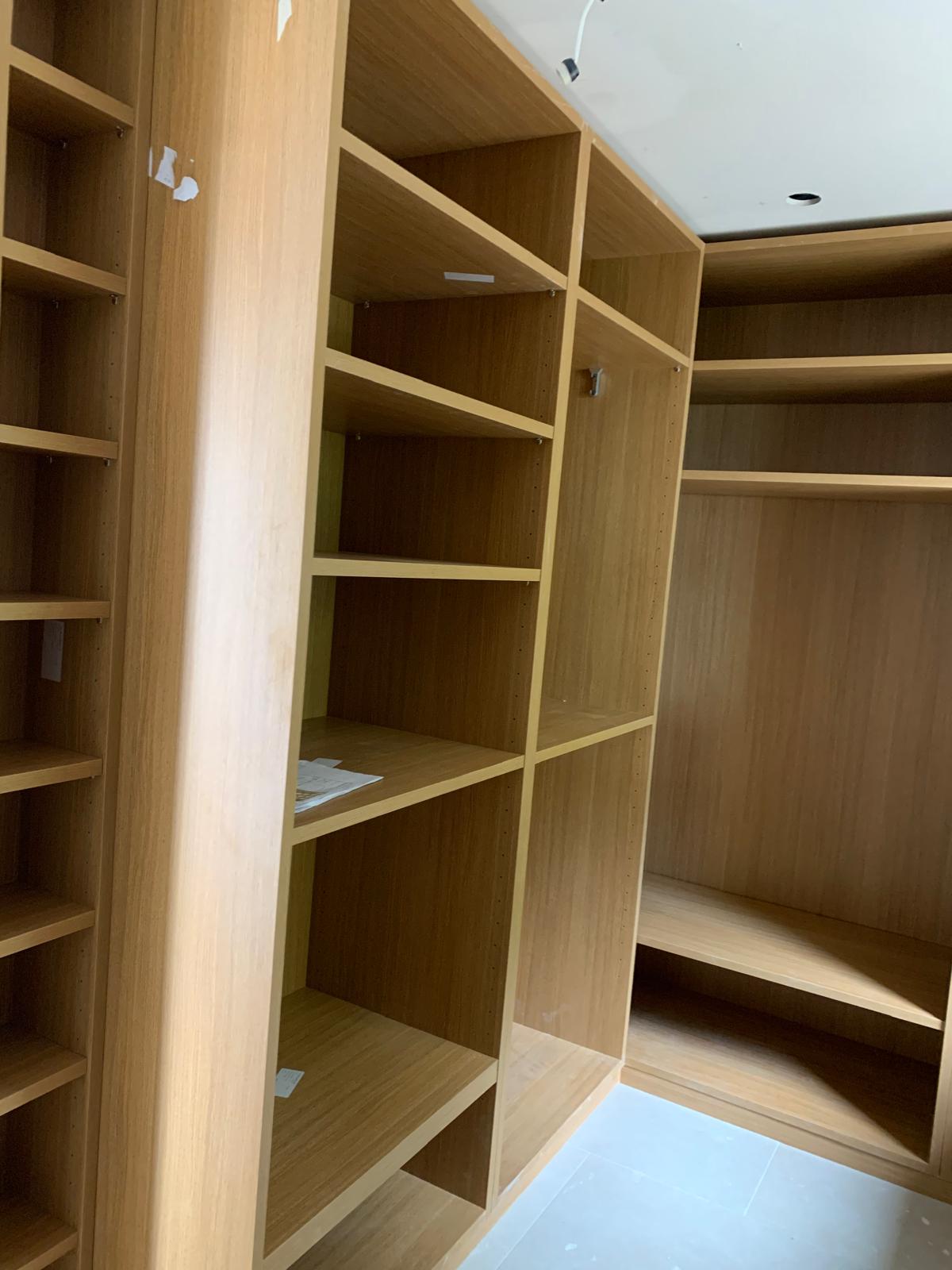 Cabina armadio walk-in in rovere