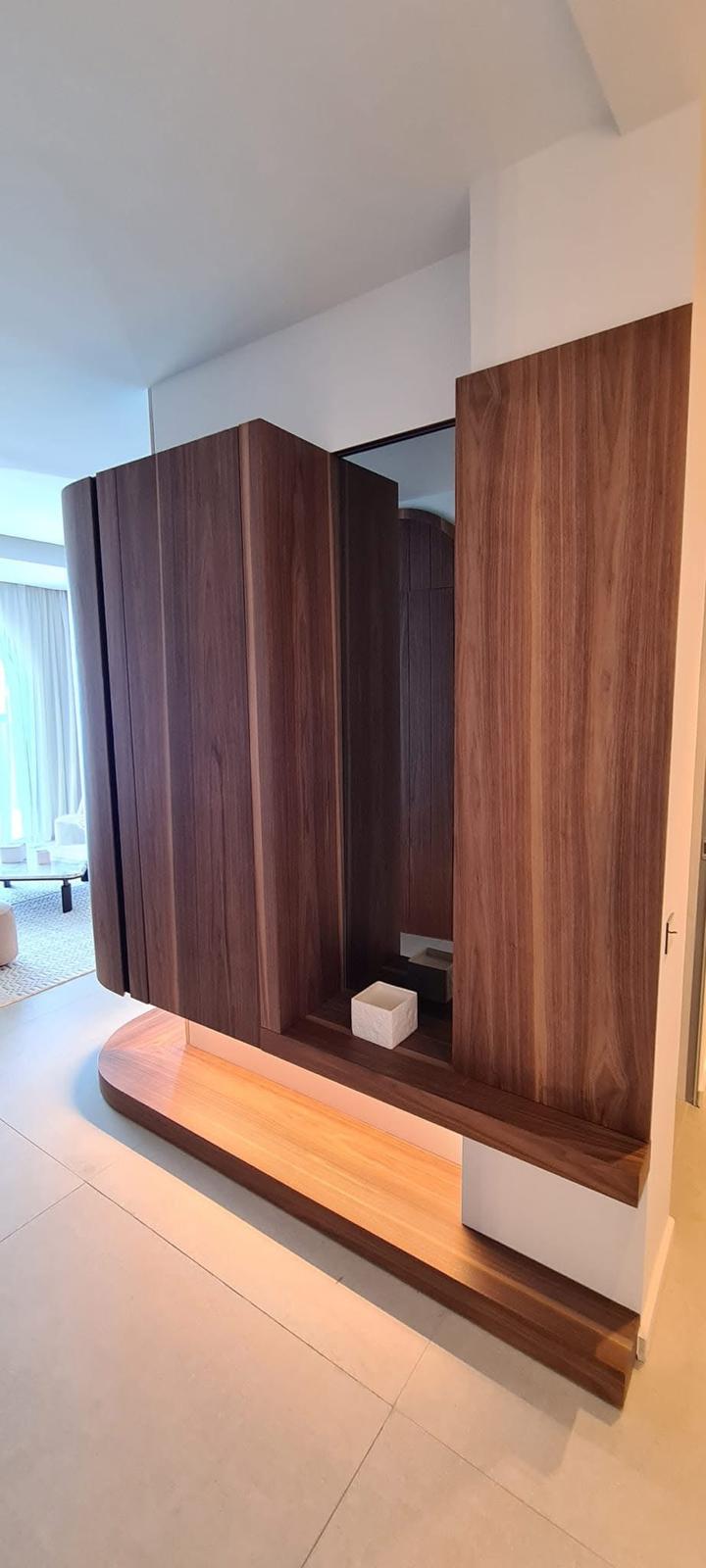 Mobile TV retroilluminato su misura